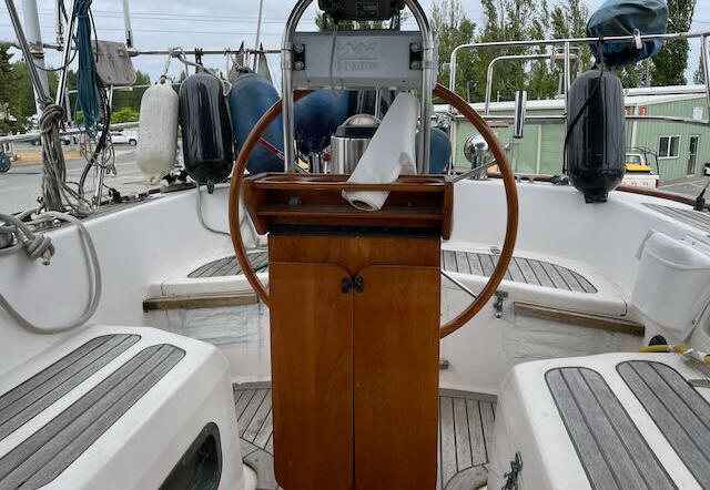 Cockpit (without cushions)